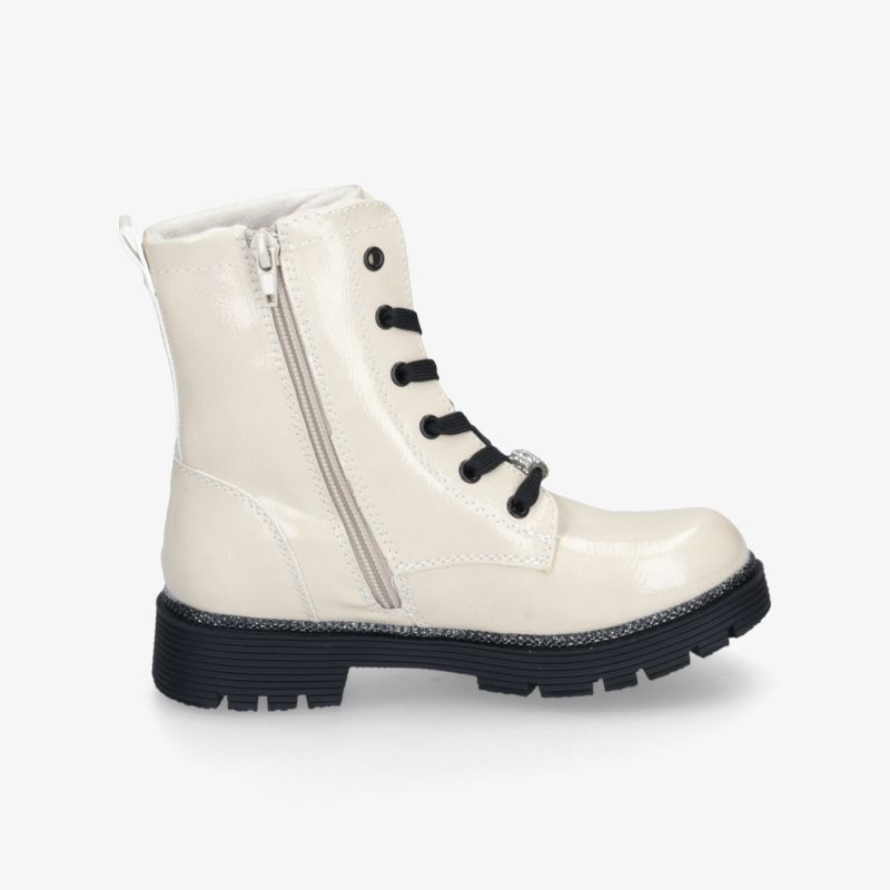 Robuster weißer Stiefel mit schnürung und seitlichem Reißverschluss, rutschfeste Profilsohle für sicheren Halt