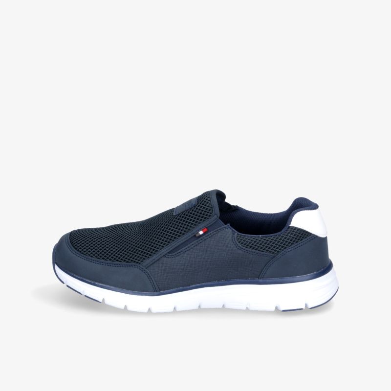 Moderner navy Slip-On-Schuh mit weißer Sohle, bequem und atmungsaktiv für vielseitige Freizeitaktivitäten.