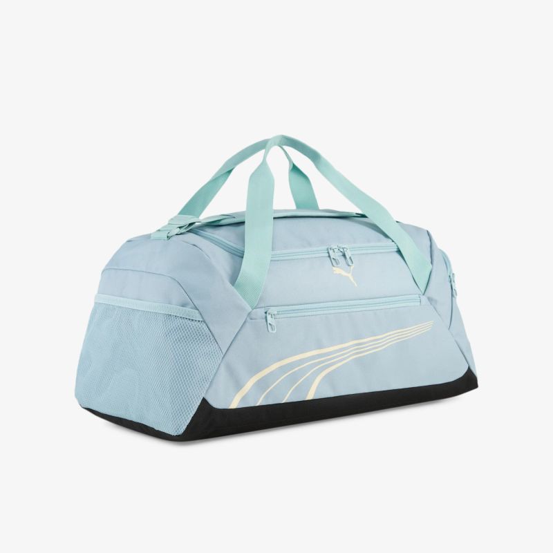 Geräumige und robuste hellblaue Sporttasche mit mehreren Fächern und bequemem Tragegriff