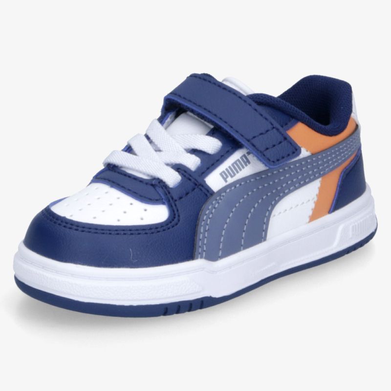 Sportlicher Sneaker in Blau und Weiß mit Klettverschluss, ideal für vielseitige Aktivitäten.