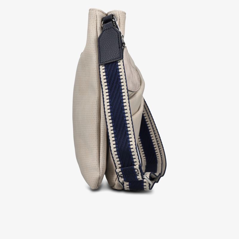 Beigefarbene kompakte Tasche mit markantem Reißverschluss und praktischem Seitenprofil