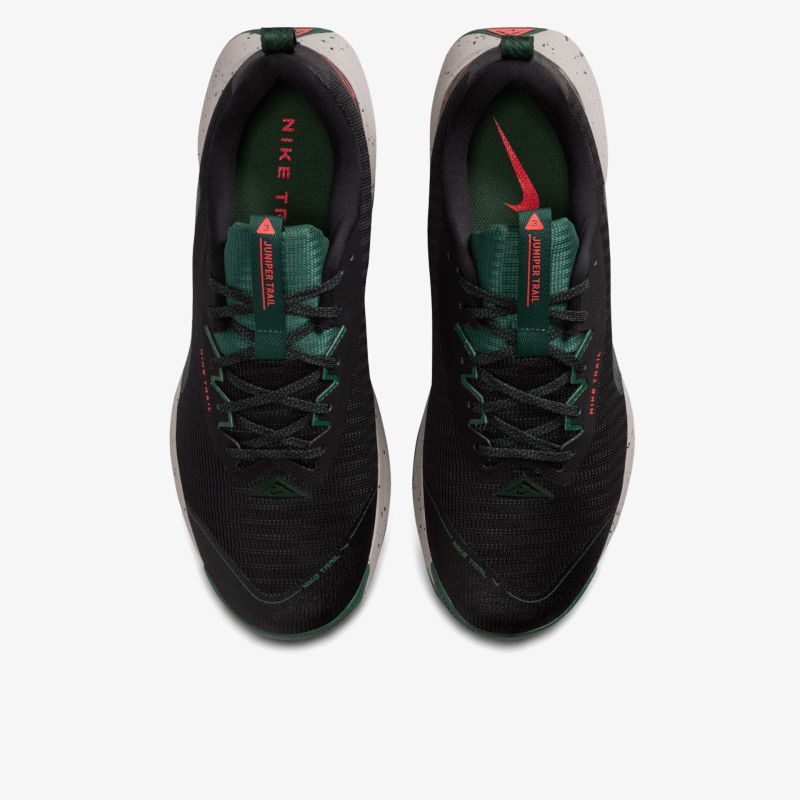 Leichter atmungsaktiver Sportschuh mit robuster Schnürung und griffiger Sohle für optimalen Komfort