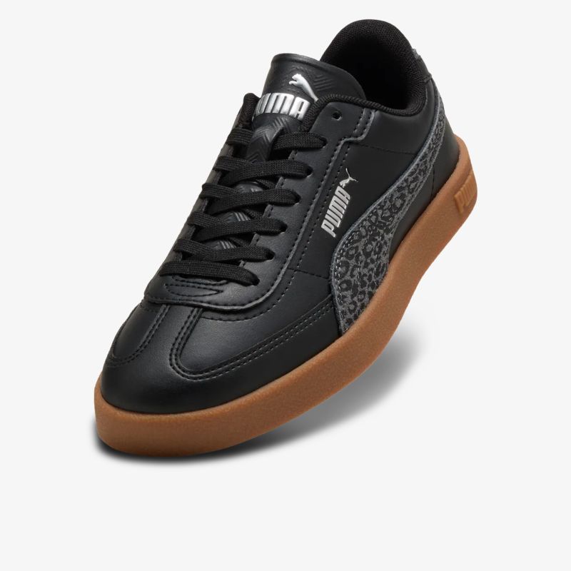 Sportlicher Puma Sneaker mit schwarzem Leder und brauner Gummisohle für vielseitigen Komfort und Stil