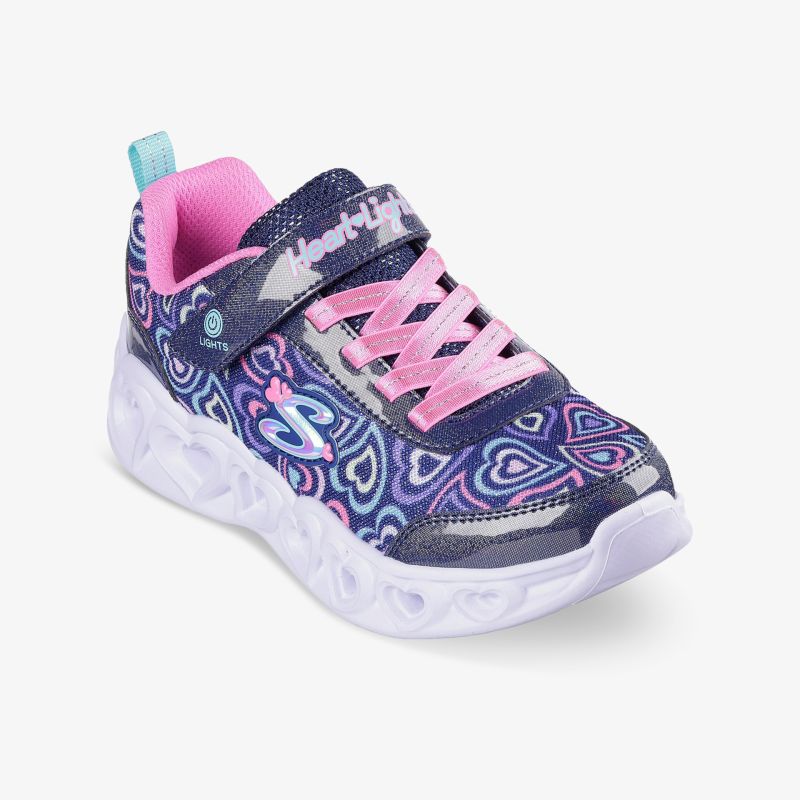 Leichter sportlicher Schuh mit gepolsterter Sohle, atmungsaktivem Material und praktischem Klettverschluss für optimalen Halt.