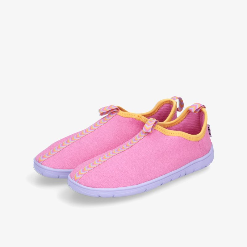 Leichte und flexible rosafarbene Sportschuhe mit bequemer Passform und rutschfester Sohle