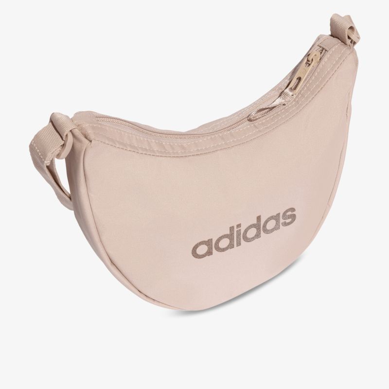 Kompakte und robuste Sporttasche von Adidas mit praktischem Reißverschluss und schlichtem Design