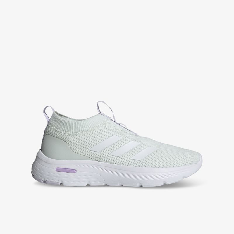 Leichter weißer Sneaker aus atmungsaktivem Material mit flexibler Sohle für optimalen Komfort