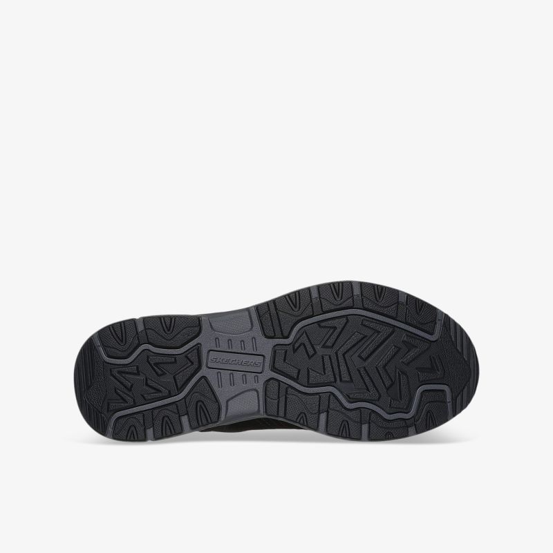 Robuste und rutschfeste Schuhsohle mit strapazierfähigem Profil für sicheren Halt und vielseitige Einsatzmöglichkeiten