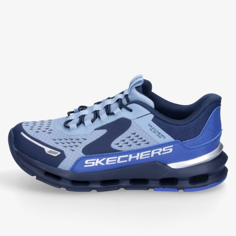 Sportlicher blauer Sneaker seitlich mit leichter, atmungsaktiver Konstruktion und optimaler Dämpfung für Komfort