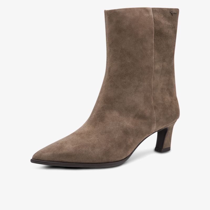 Eleganter brauner Veloursleder-Stiefel mit spitz zulaufender Vorderseite und mittelhohem Absatz