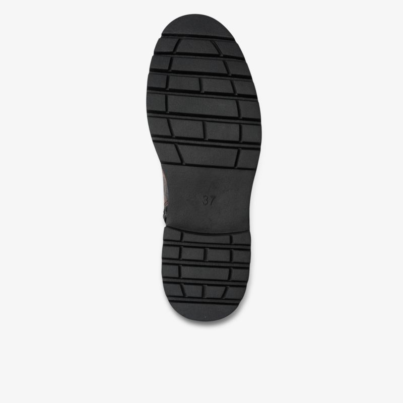 Robuste Profilsohle aus Gummi mit rutschfestem Design für sicheren Halt und Komfort