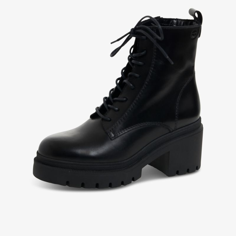 Schwarzer Schnürstiefel mit dickem Absatz und robuster Plateau-Sohle aus glänzendem Leder