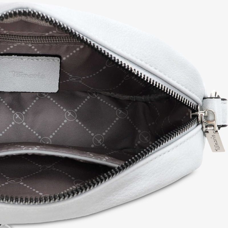 Innenansicht der Tasche mit Reißverschluss, geräumigem Fach und hochwertigem Innenfutter in schlichtem Design