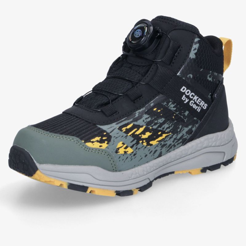 Robuster Outdoor-Sportschuh mit rutschfester Sohle und schnellem Verschlusssystem in schräger Vorderansicht