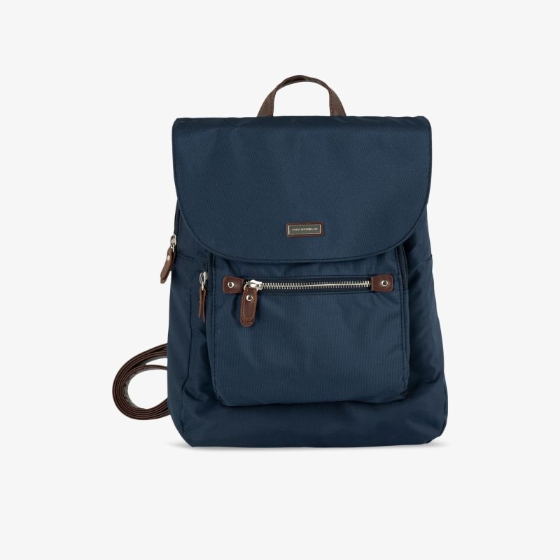 Eleganter blauer Rucksack mit Vordertasche und robusten Reißverschlüssen für vielseitigen Einsatz.