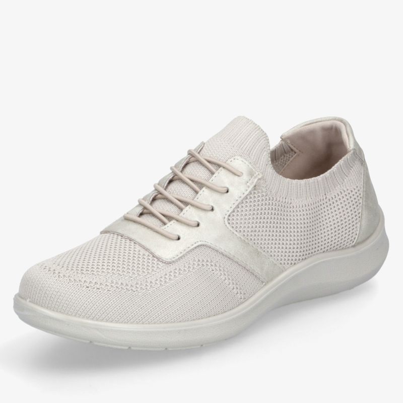 Weißer leichter Sneaker mit atmungsaktivem Obermaterial und flexibler, rutschfester Sohle, sportlich und bequem