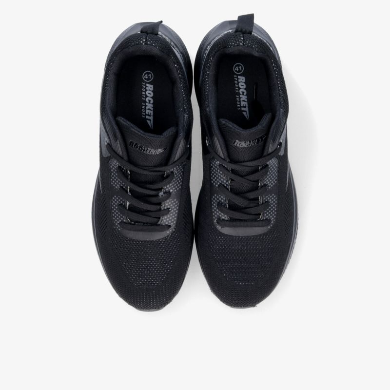 schwarze sportschuhe mit atmungsaktiver oberfläche und rutschfester flexible sohle in draufsicht