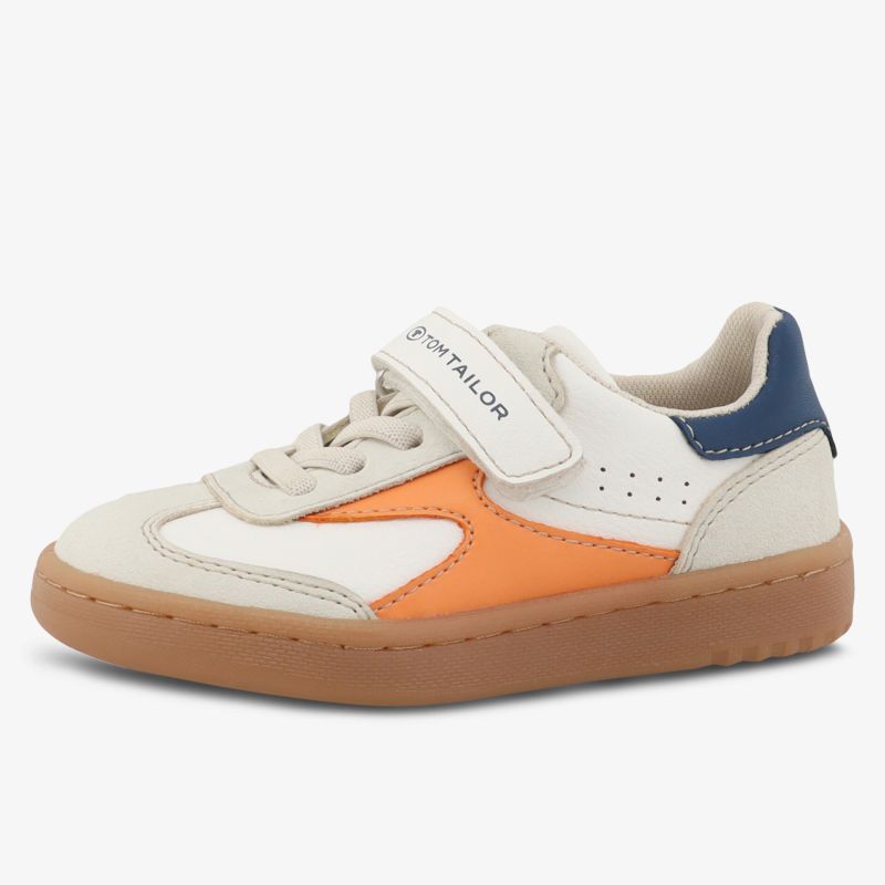 Leichter Sneaker mit flexiblem Sohlenabschnitt und atmungsaktivem, sportlichem Design in frischen Farben