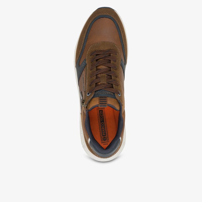 Oberschuh aus Leder mit robuster Sohle, sportlichem Design und bequemer Passform in brauner Farbe