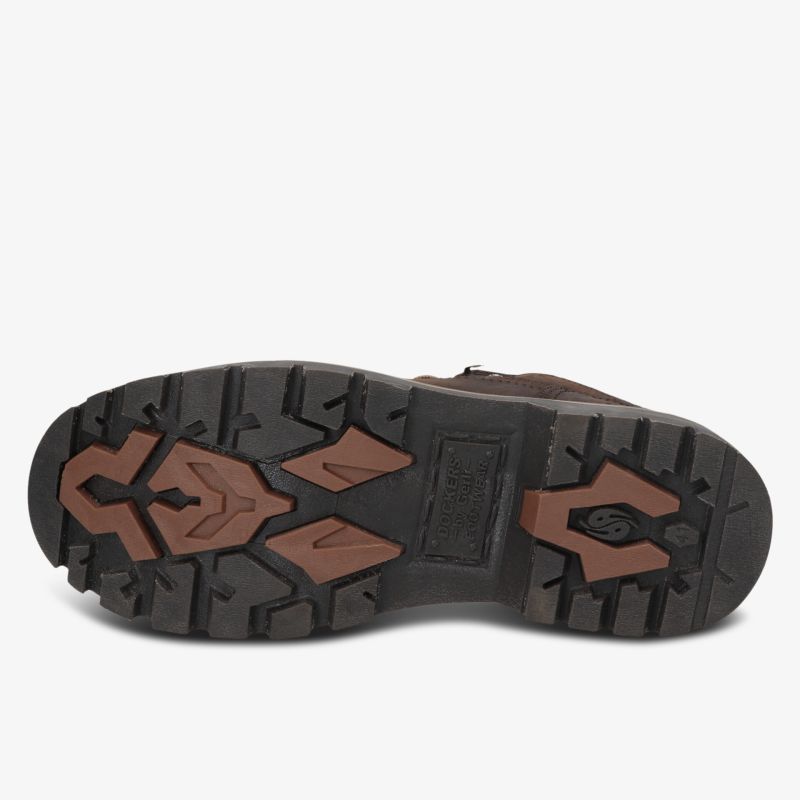 Robuste Schuhsohle mit tiefem Profil für optimalen Halt und Rutschfestigkeit bei Outdoor-Aktivitäten