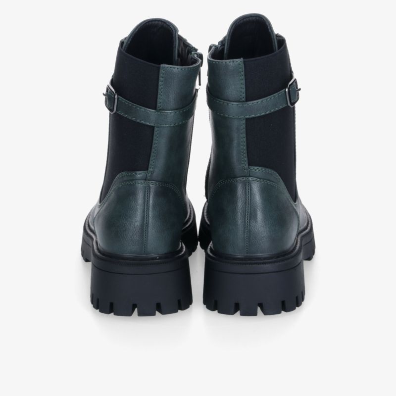 Robuste schwarze Stiefel mit stabiler rutschfester Sohle und hochwertiger Verarbeitung, Rückansicht