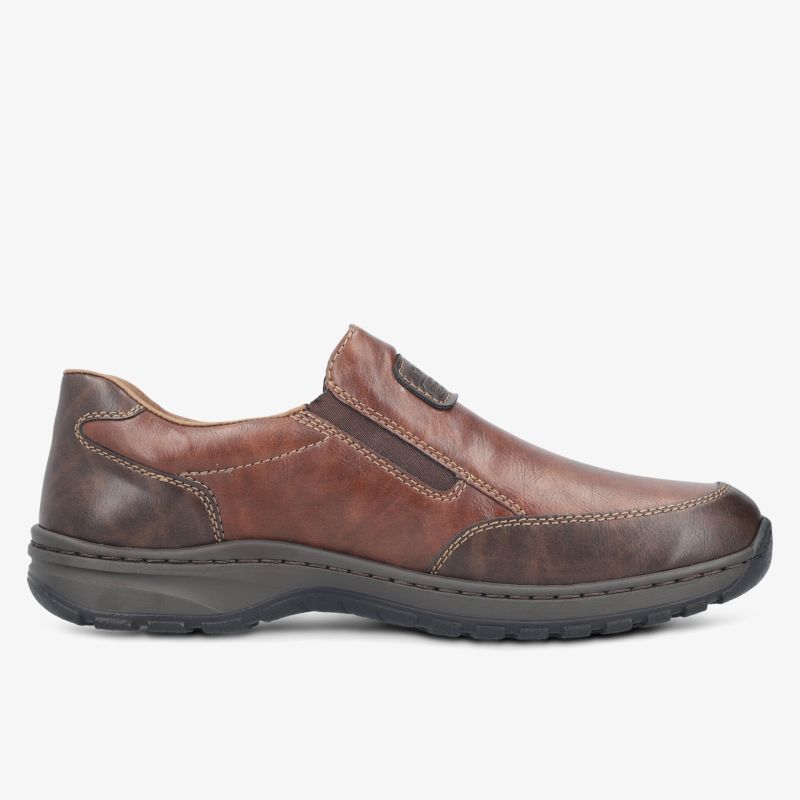 Eleganter brauner Schuh mit robustem Design und hoher Bequemlichkeit.