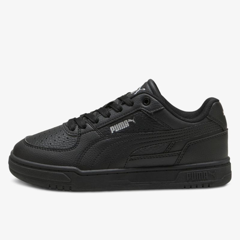 Schwarzer sportlicher Puma Sneaker aus Leder mit klassischer flacher Sohle und bequemer Schnürung