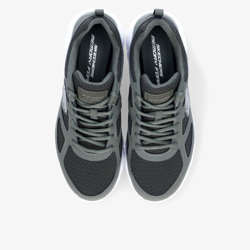 Leichte graue Sportschuhe mit robusten Schnürsenkeln, atmungsaktivem Material und gepolstertem Komfort von oben