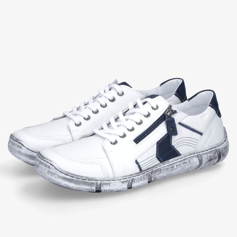 Weiße Freizeitschuhe mit seitlichem Reißverschluss und flexibler Sohle für hohen Tragekomfort