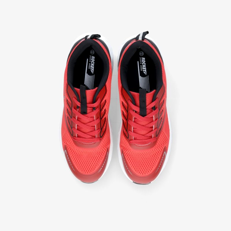 Rote sportliche Laufschuhe im Paar von oben, leicht, atmungsaktiv und mit rutschfester Sohle für optimalen Halt