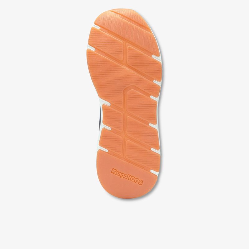 Robuste und flexible Schuhsohle in hellem Orange mit rutschfestem Profil und strukturiertem Design