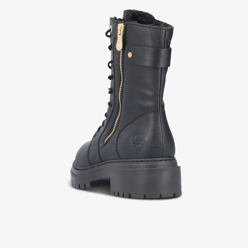 Schwarzer Stiefel aus robustem Leder mit seitlichem Reißverschluss und profilierter Sohle