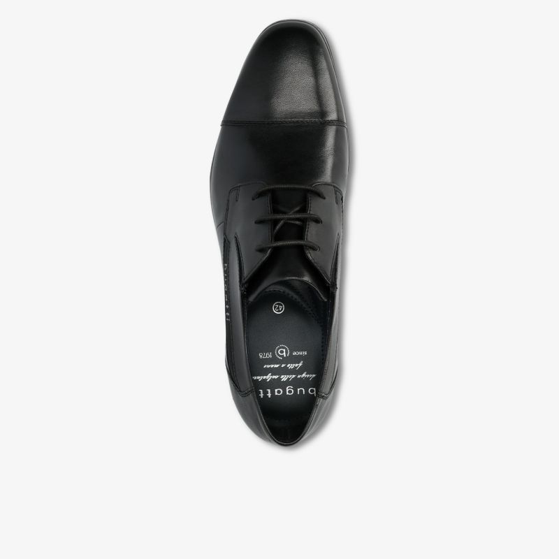 Eleganter schwarzer Lederschnürschuh in klassischem Design mit komfortabler Passform