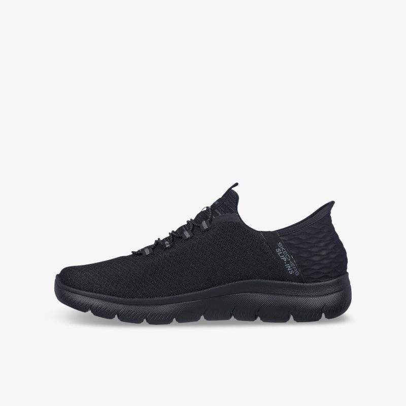 Leichter schwarzer Sneaker seitlich, komfortables und flexibles Material, rutschfeste Sohle für optimalen Halt