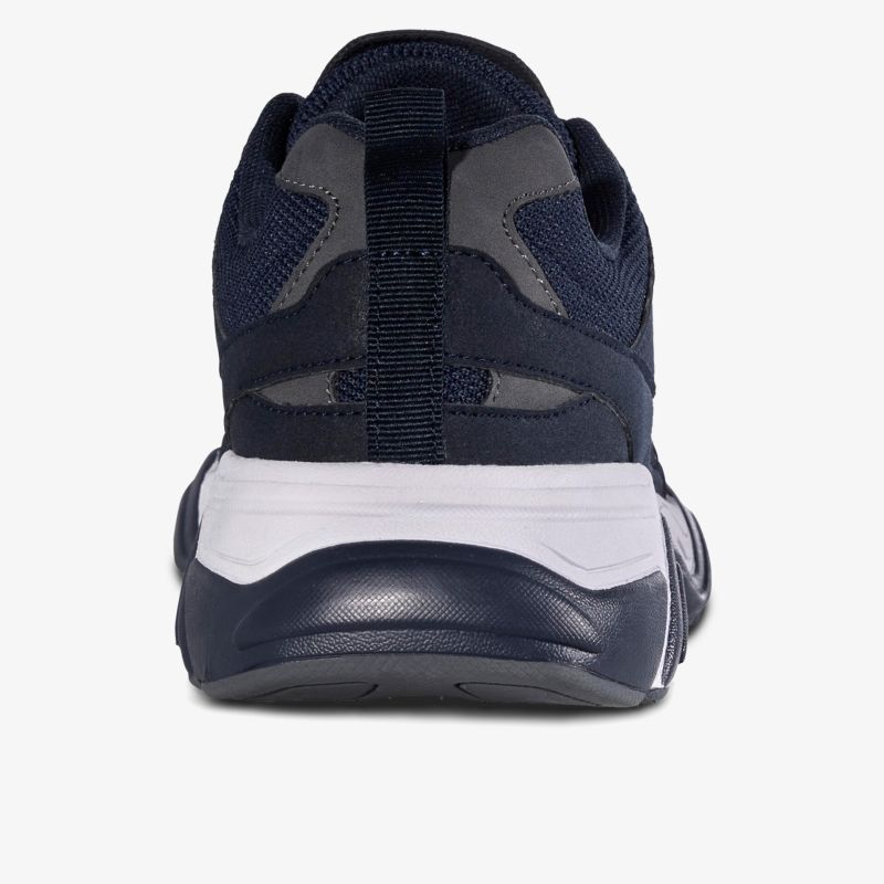 Sportlicher Schuh mit robuster Sohle und angenehmer Passform in dunklem Farbschema