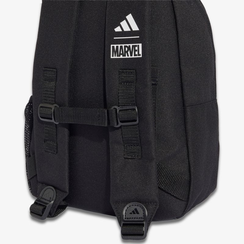 Rucksack Rückansicht mit gepolsterten, verstellbaren Trägern und Marvel Logo für hohen Tragekomfort