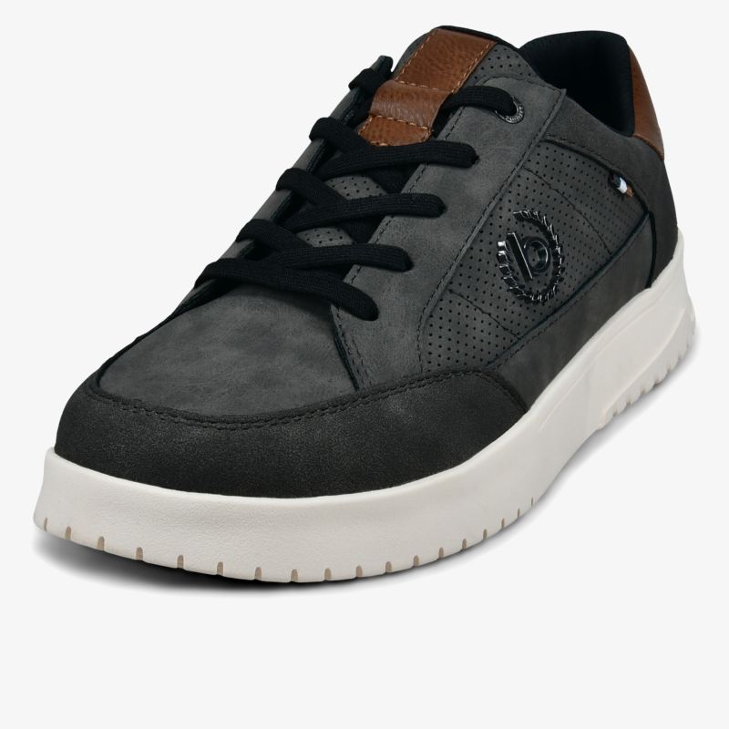 Moderner und bequemer Sneaker mit atmungsaktivem Material und rutschfester weißer Sohle