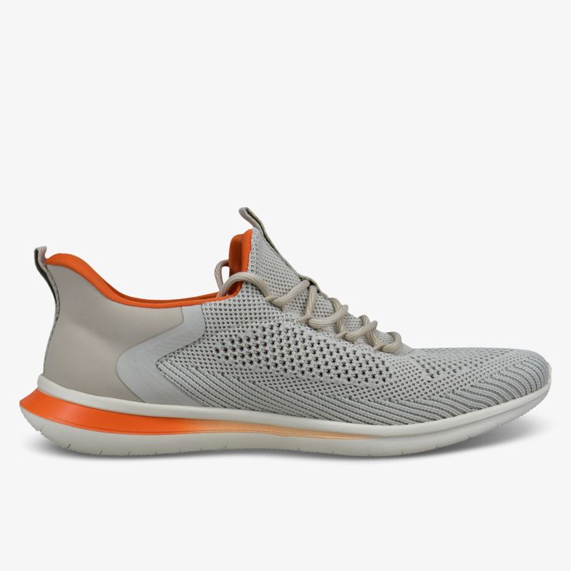 Bequemer und modischer Sportschuh mit atmungsaktivem Material und leichtem Design.