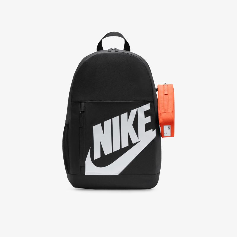 Schwarzer Nike Rucksack mit großem Logo, robustem Material und praktischem Frontfach, ideal für den Alltag