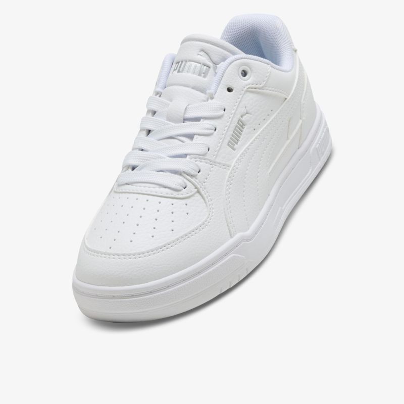 Weißer Sneaker mit sportlichem Design, atmungsaktiv und bequemer Passform für vielfältigen Einsatz