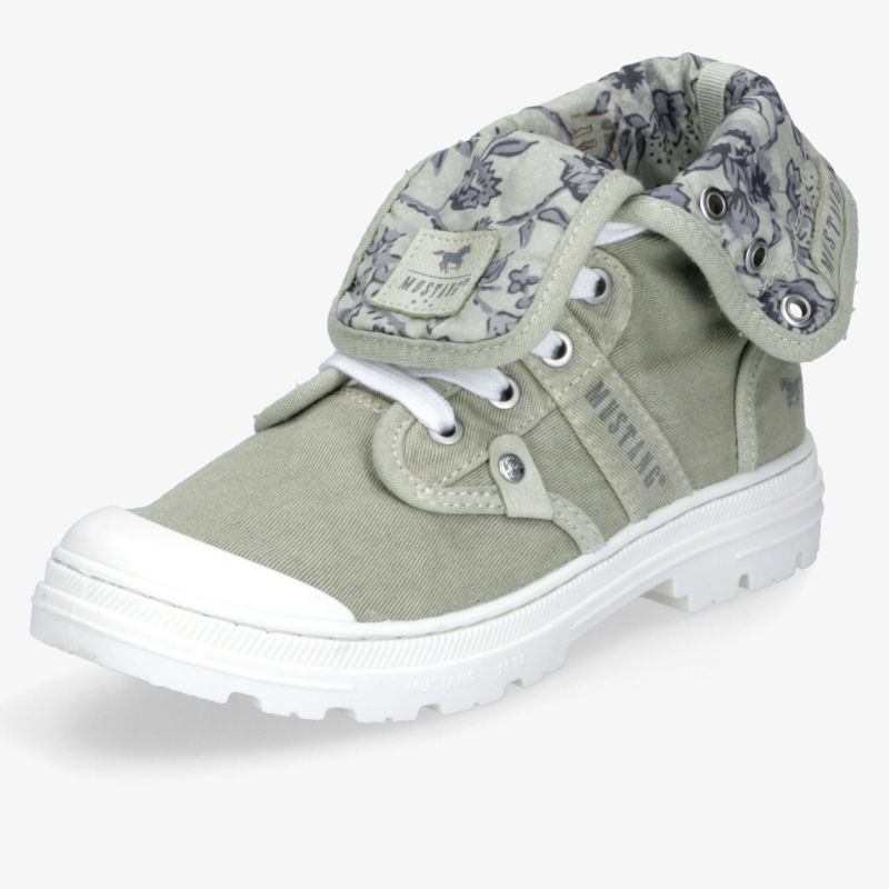 Robuster und bequemer Schuh mit faltbarem Schaft und rutschfester Sohle in grauer Farbkombination