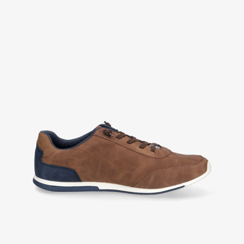 Moderner brauner Sneaker seitlich mit leichter Sohle und schnürbarem Design für hohen Tragekomfort
