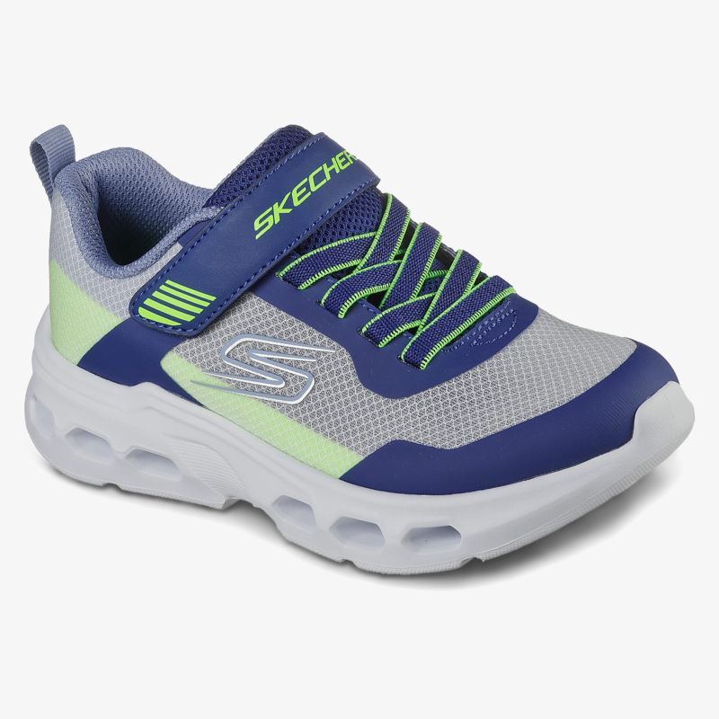 Moderner Sneaker mit robustem Design und atmungsaktiver Verarbeitung für optimalen Tragekomfort.
