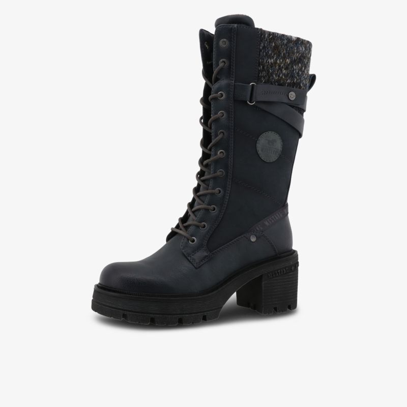 Robuster Schnürstiefel mit mittelhohem Absatz und wärmendem Obermaterial für optimalen Tragekomfort