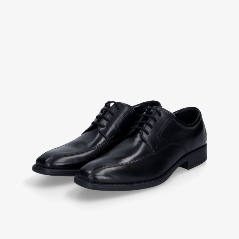 Elegante schwarze Lederschuhe im Paar, mit feiner Naht und schnürung, ideal für formelle Anlässe