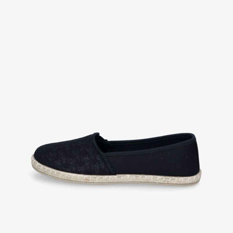 Leichter, bequemer Schuh mit atmungsaktivem Material und rutschfester Sohle, ideal für den Alltag