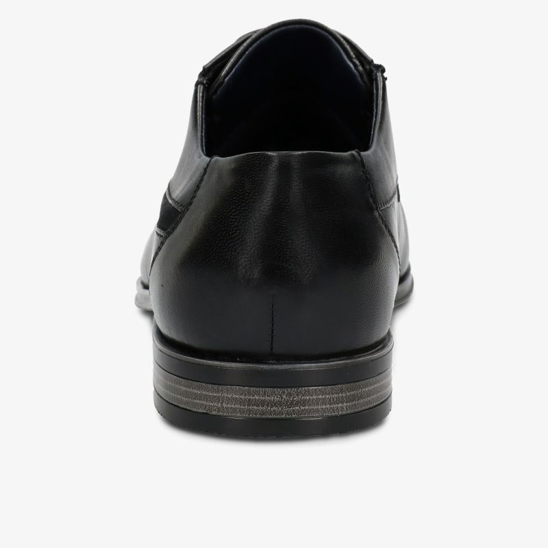 Eleganter schwarzer Lederschuh mit komfortablem Absatz und hochwertiger Verarbeitung, Rückansicht
