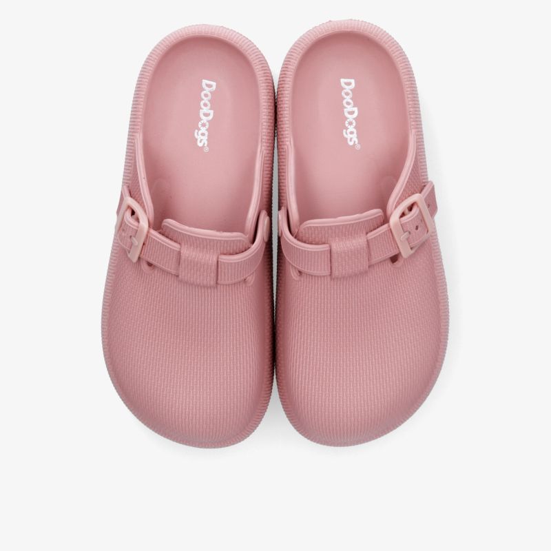 Bequeme pinke Clogs mit Schnalle und ergonomischem Design für optimalen Tragekomfort.