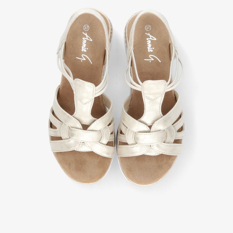 Bequeme Sandalen mit gepolsterter Innensohle und verstellbaren Riemen in modischem Design, Draufsicht auf ein Paar