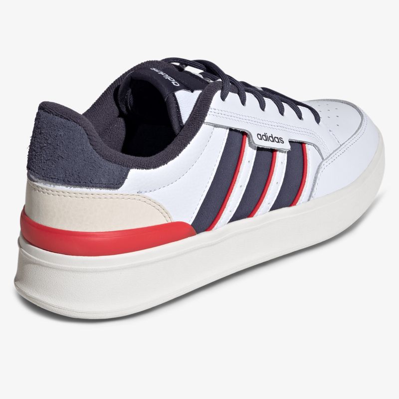 Moderner, leichter Sportschuh mit atmungsaktivem Material und stilvollem Design in Seitansicht